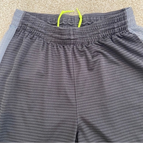 Men’s Nike basketball 10” shorts - Picture 7 of 8